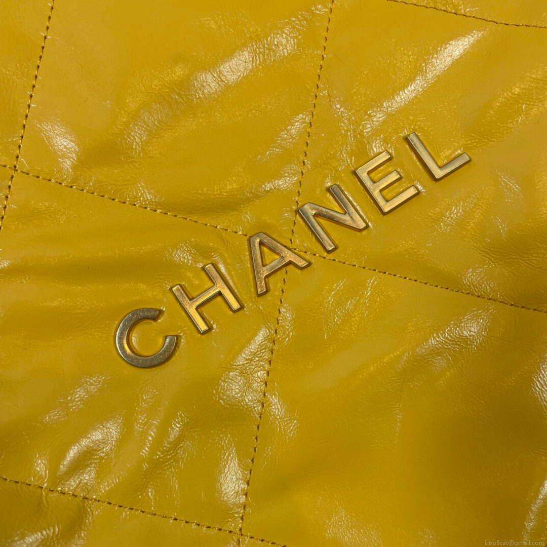Chanel AS3260 22 Small Handbag Shiny Calfskin Yellow Gold