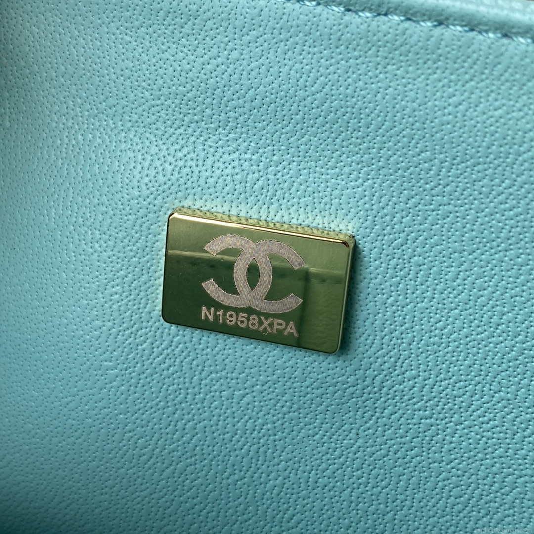 Chanel A01112 Flap Handbag Classic bag Grained shiny Calfskin Lake Blue Silver