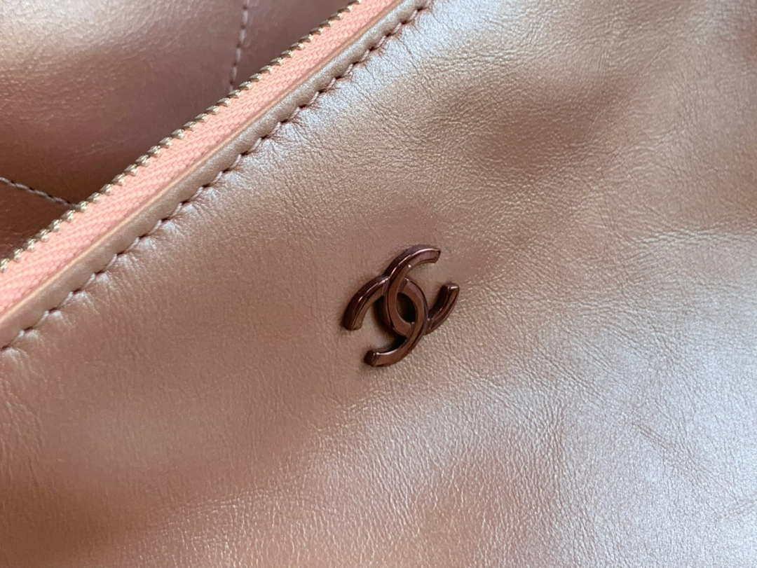 Chanel AS3260 22 Small Handbag Metallic Calfskin Pink Metal