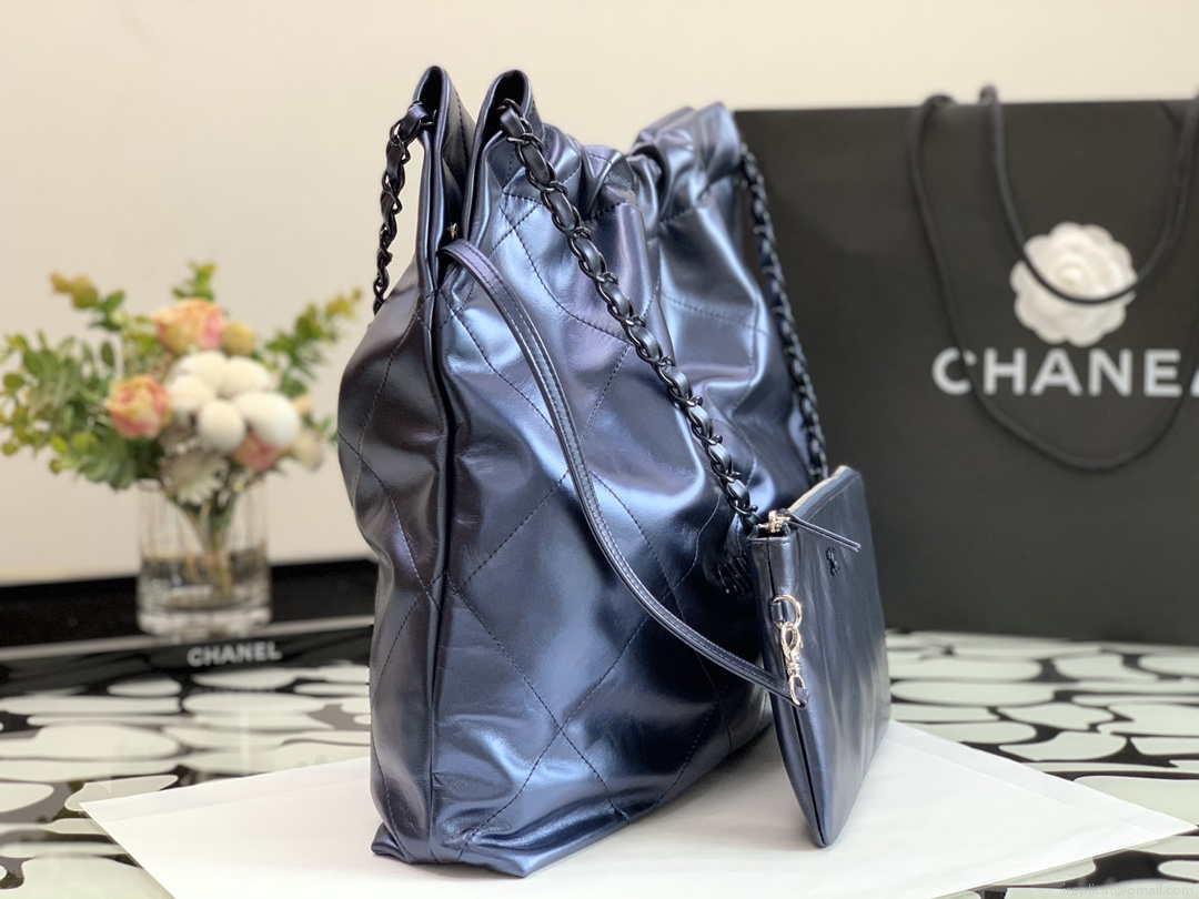 Chanel 22 Handbag Metallic Calfskin AS3261 Blue Gold Metal