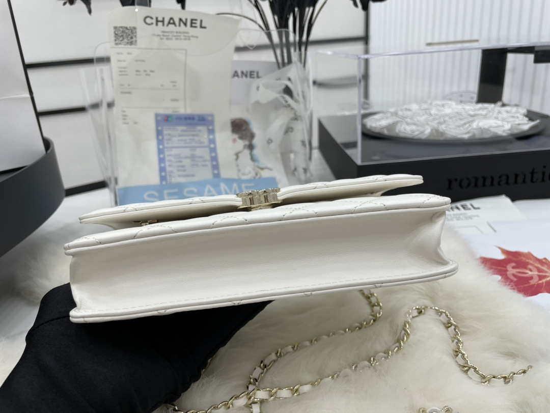 Chanel AP2844 Wallet on chain Lambskin bag with top handle Light gold White