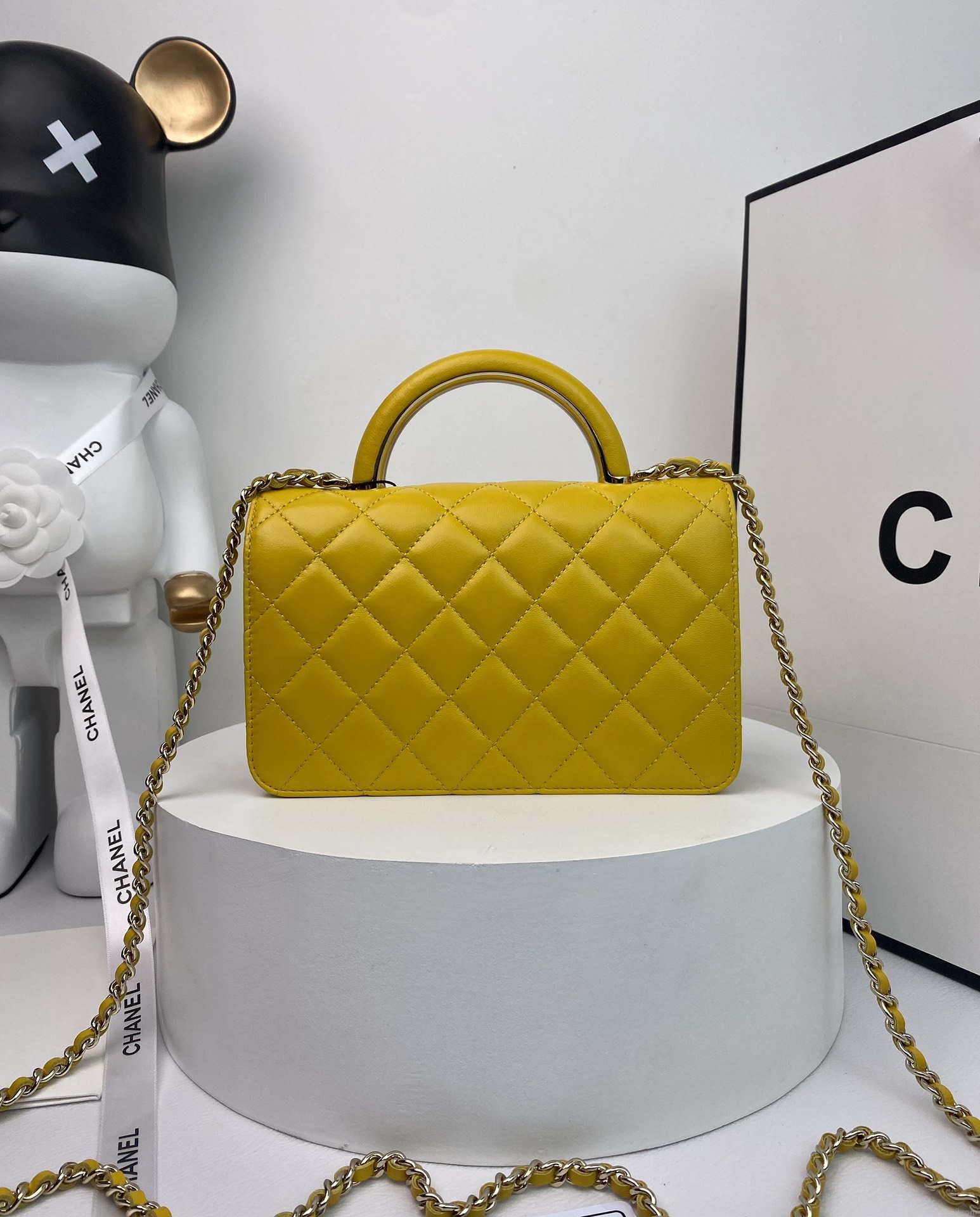 Chanel AP2844 Wallet on chain Lambskin bag with top handle Light gold Yellow