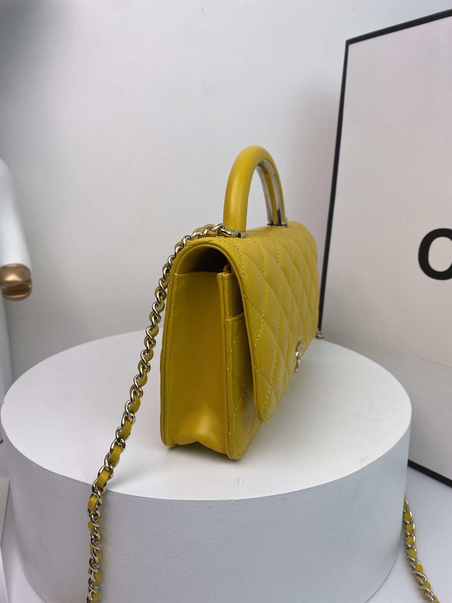 Chanel AP2844 Wallet on chain Lambskin bag with top handle Light gold Yellow