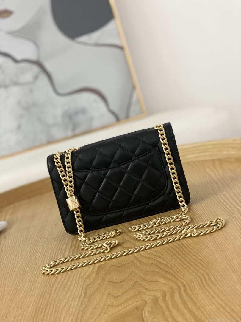 Chanel AP3043 WALLET ON CHAIN Lambskin & Gold-Tone Metal Black
