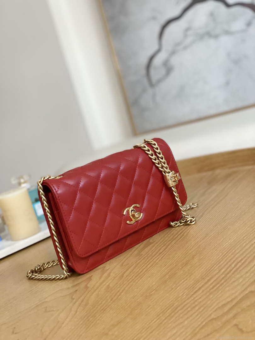Chanel AP3043 WALLET ON CHAIN Lambskin & Gold-Tone Metal Red