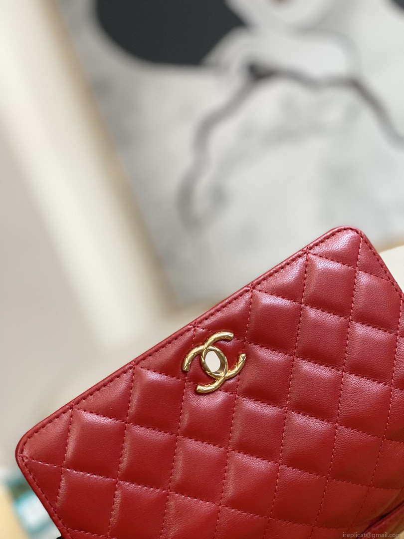 Chanel AP3043 WALLET ON CHAIN Lambskin & Gold-Tone Metal Red