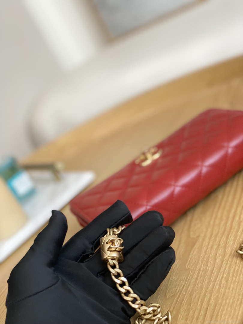 Chanel AP3043 WALLET ON CHAIN Lambskin & Gold-Tone Metal Red