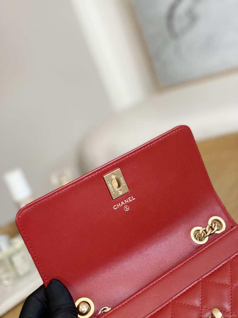 Chanel AP3043 WALLET ON CHAIN Lambskin & Gold-Tone Metal Red