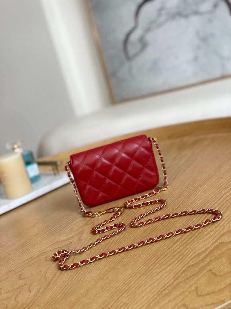Chanel AP3036 Clutch With Chain lambskin Red