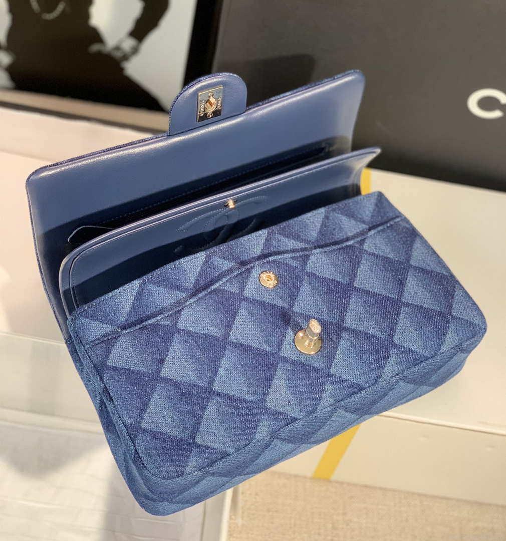 Chanel Flap Classic bag Denim Blue A01112 Gold