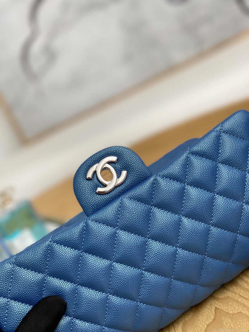 Chanel A01112 Flap Handbag Classic Grained shiny Calfskin Navy Blue Silver