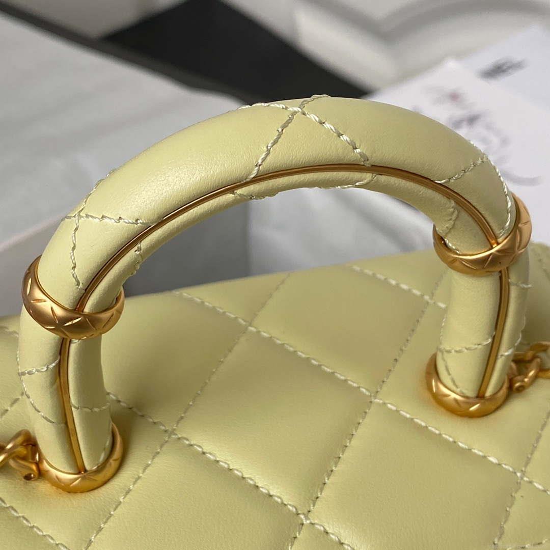 Chanel AS3973 Small Vanity Case Lambskin bag Yellow