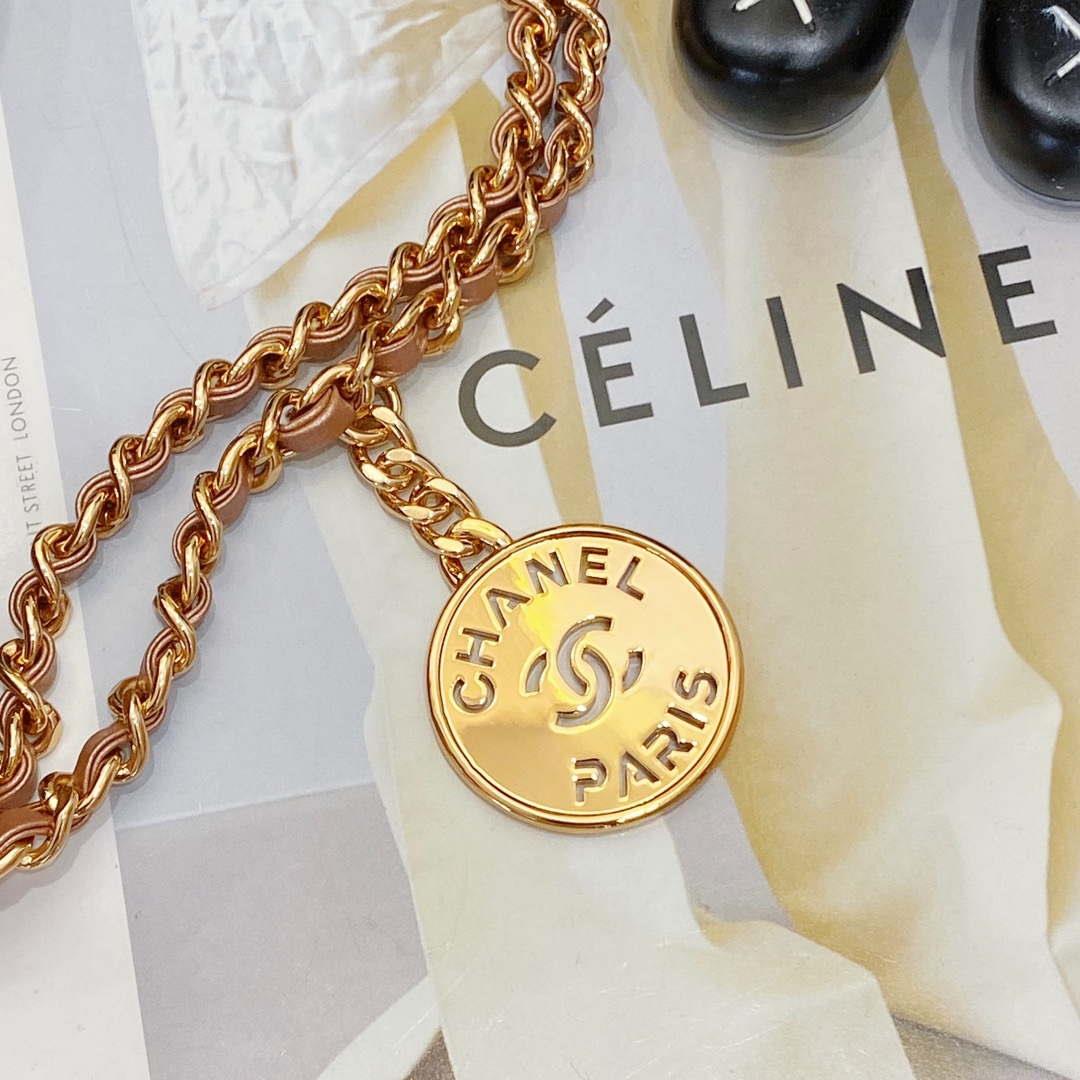 Chanel 22 Mini Handbag AS3980 Shiny Calfskin & Gold-Tone Metal Copper