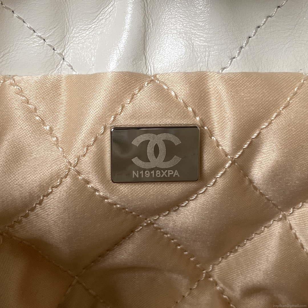 Chanel AS3980 22 Mini Handbag Shiny Calfskin & Silver-Tone Metal White