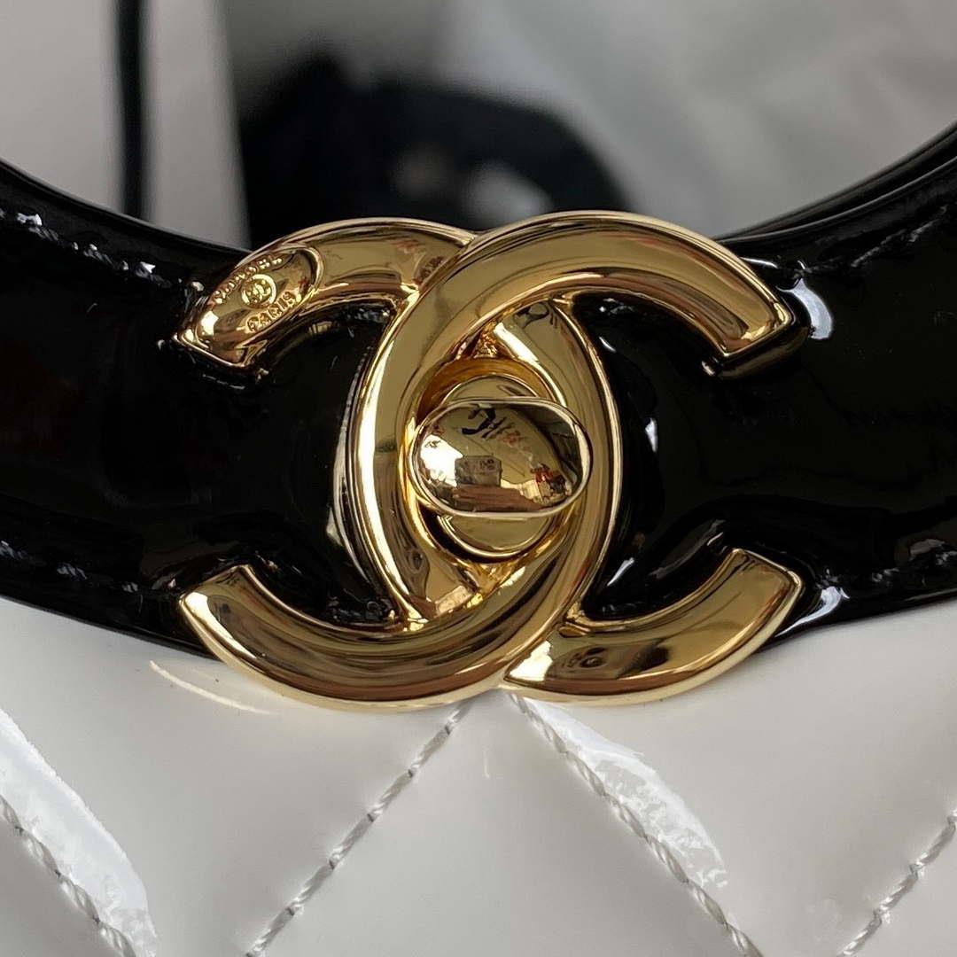 Chanel AS4133 mini Bi-color Chain patent leather Bag White