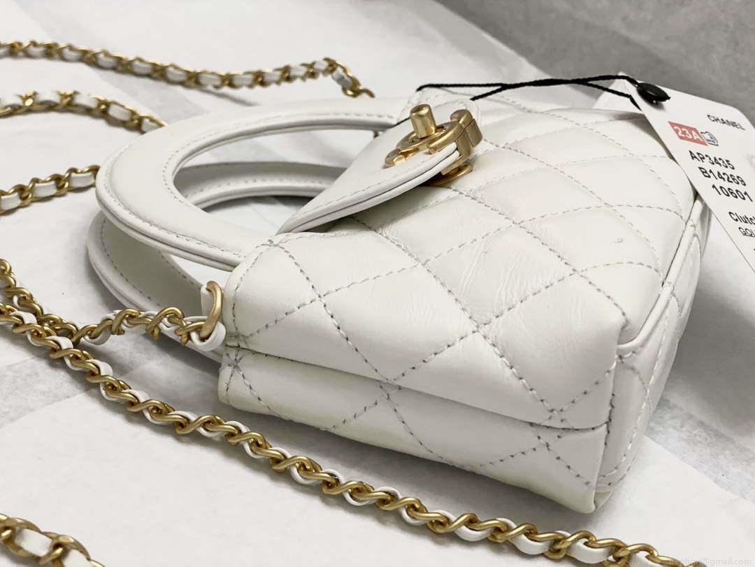 Chanel AP3435 Shiny aged calfskin & gold-tone metal White