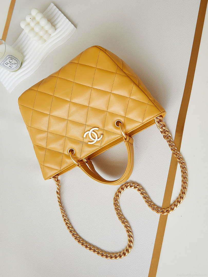 Chanel AS4188 Small Hobo Bag Shiny lambskin Gold Metal Yellow
