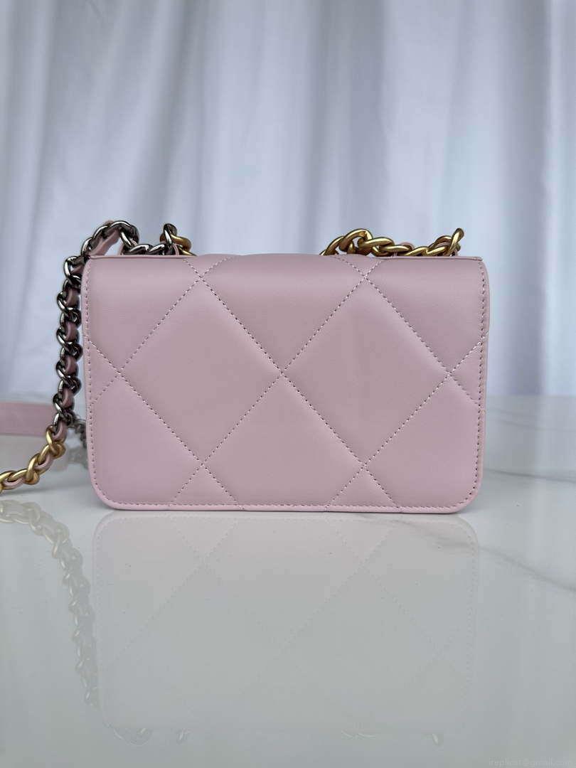 Chanel AP3267 19 Wallet on Chain Woc Shiny Lambskin Pink
