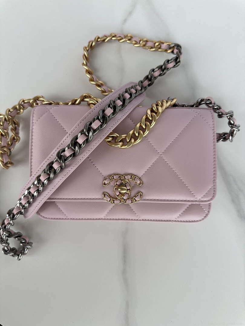 Chanel AP3267 19 Wallet on Chain Woc Shiny Lambskin Pink