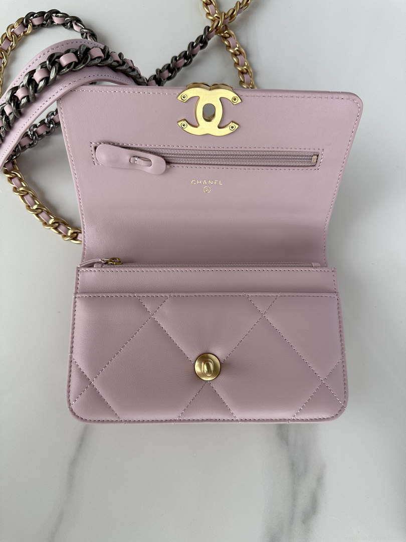 Chanel AP3267 19 Wallet on Chain Woc Shiny Lambskin Pink