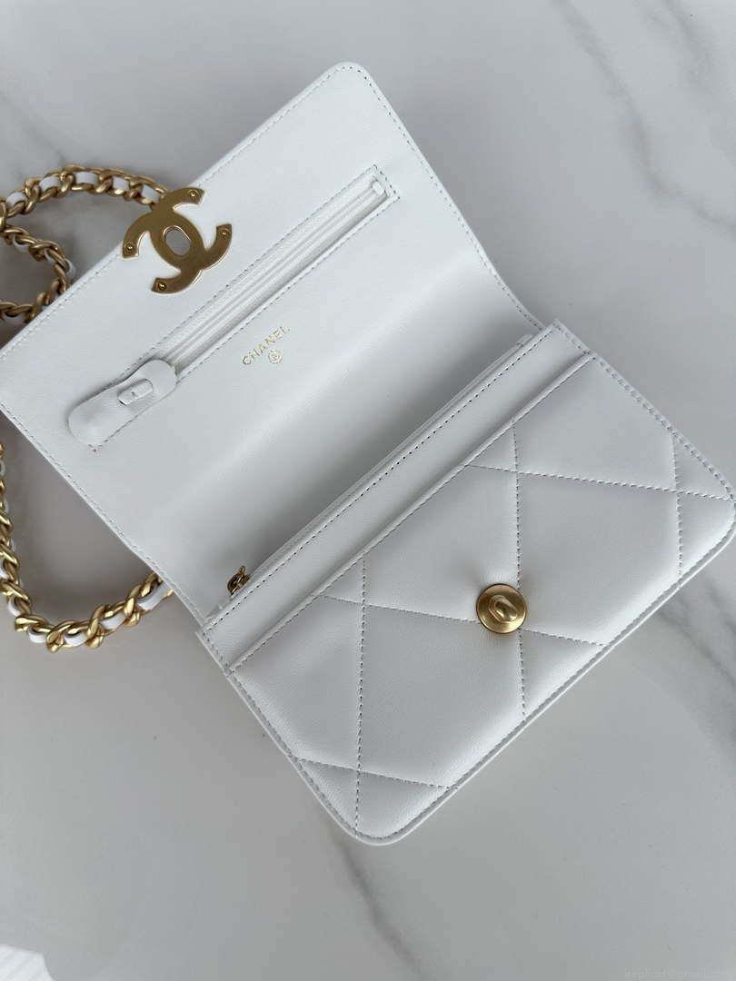 Chanel AP3267 19 Wallet on Chain Woc Shiny Lambskin White