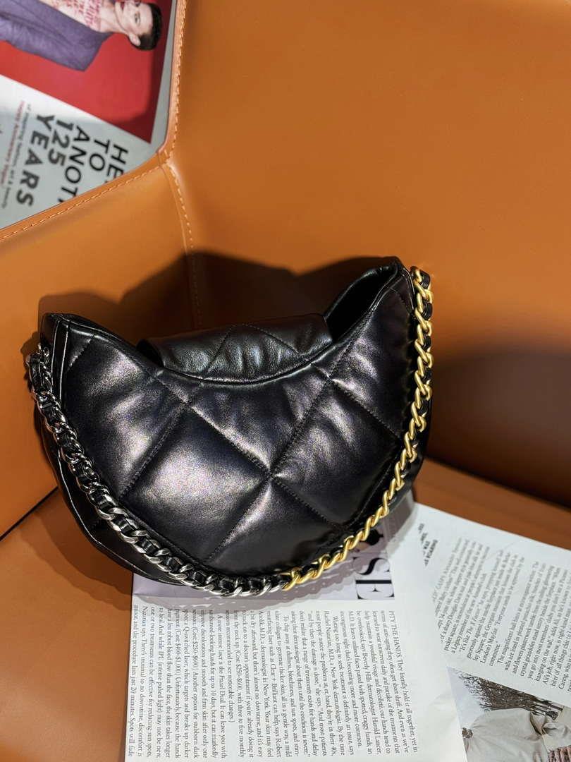 Chanel 24C AS4638 Hobo Bag Lambskin & Gold-Tone Metal Black