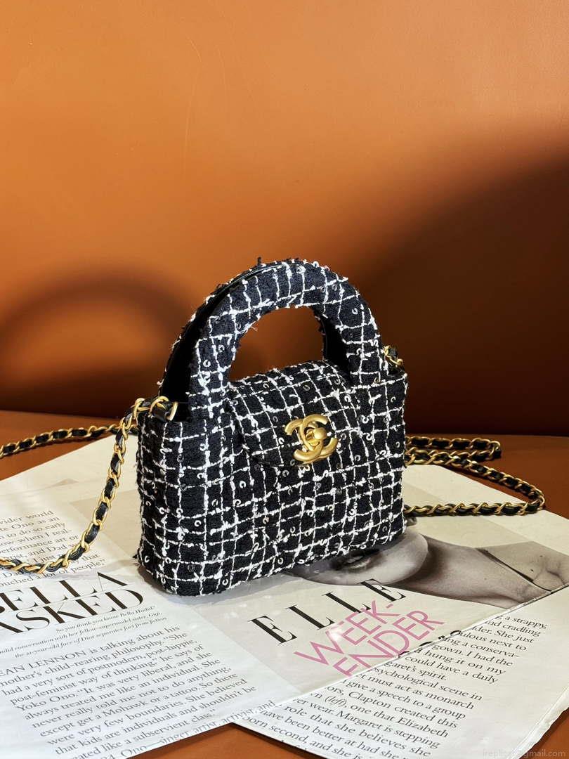 Chanel AP3435 CLUTCH WITH CHAIN Sequin Embroidered Tweed & Gold-Tone Metal Black White & Silver