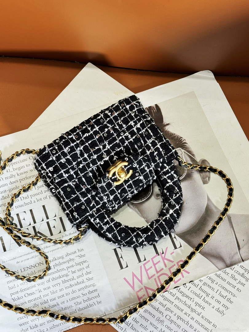 Chanel AP3435 CLUTCH WITH CHAIN Sequin Embroidered Tweed & Gold-Tone Metal Black White & Silver