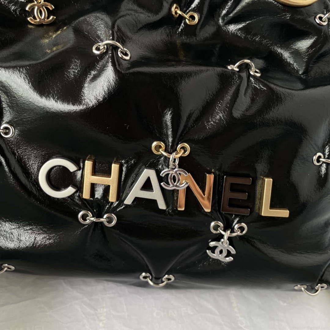 Chanel 22 Mini Handbag AS3980 Shiny Calfskin & Gold-Tone Metal with jewelry