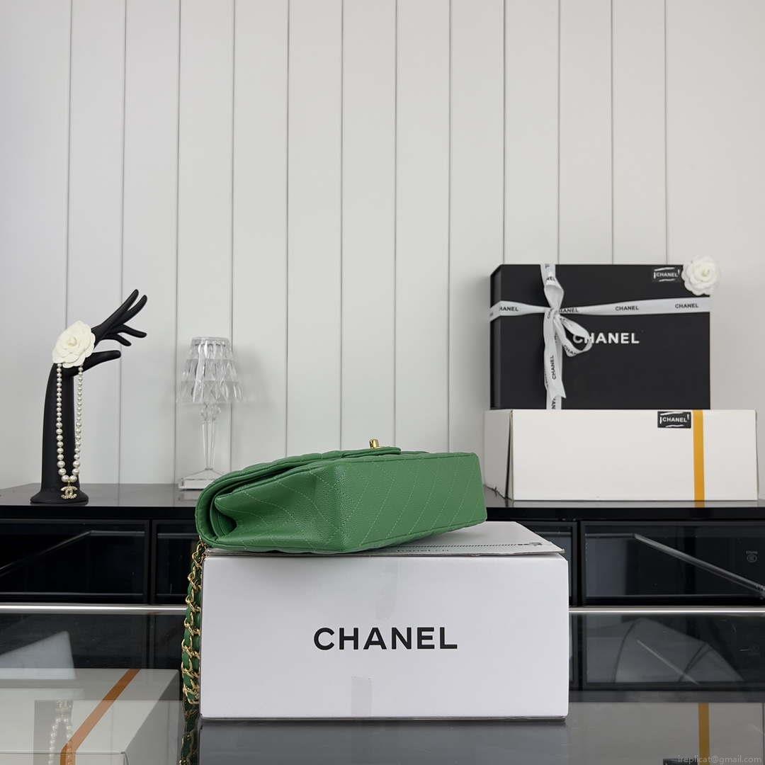 Chanel A01112 Flap Classic 11.12 Handbag Grained Calfskin & Gold-Tone Metal Kelly Green