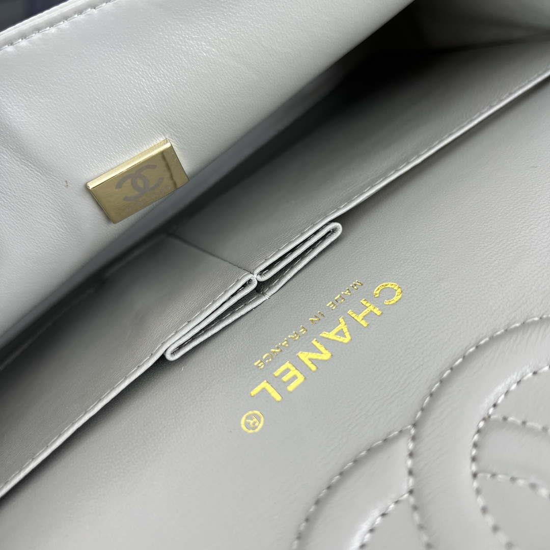 Chanel A01112 Flap Classic Handbag Grained Calfskin & Gold-Tone Metal Gray
