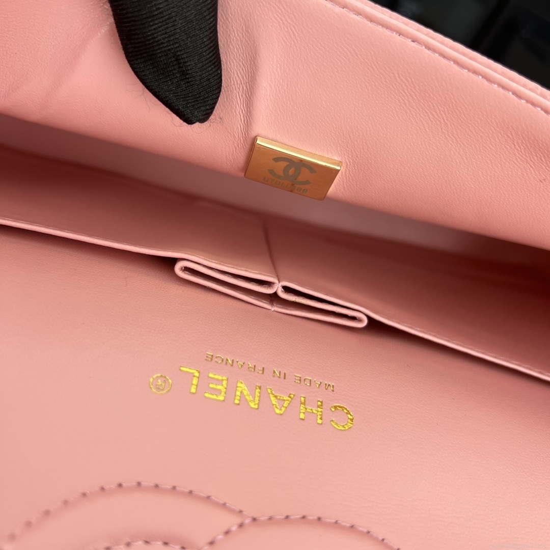 Chanel A01112 Flap Classic Handbag Grained Calfskin & Gold-Tone Metal Pink