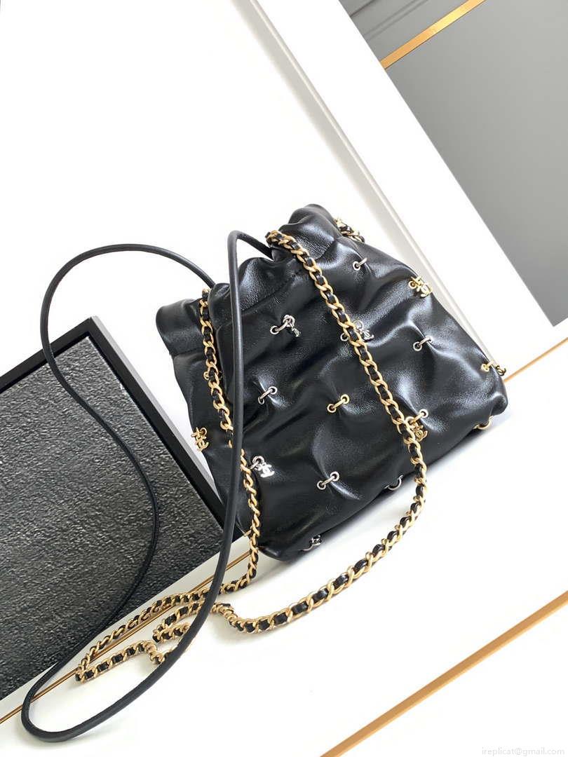 Chanel AS3980 22 Mini Handbag Black Calfskin & Gold-Tone Metal
