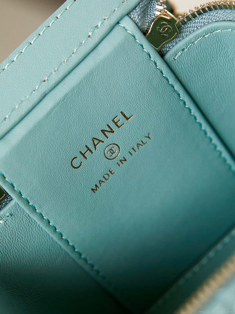 Chanel AP3805 Mini Clutch Lambskin Vanity Box bag With Pearl handle Green