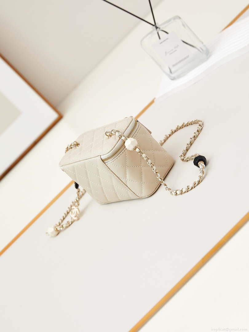 Chanel AP3784 Clutch With Chain Lambskin Vanity Box bag with Enamel buckle AP3231 Beige