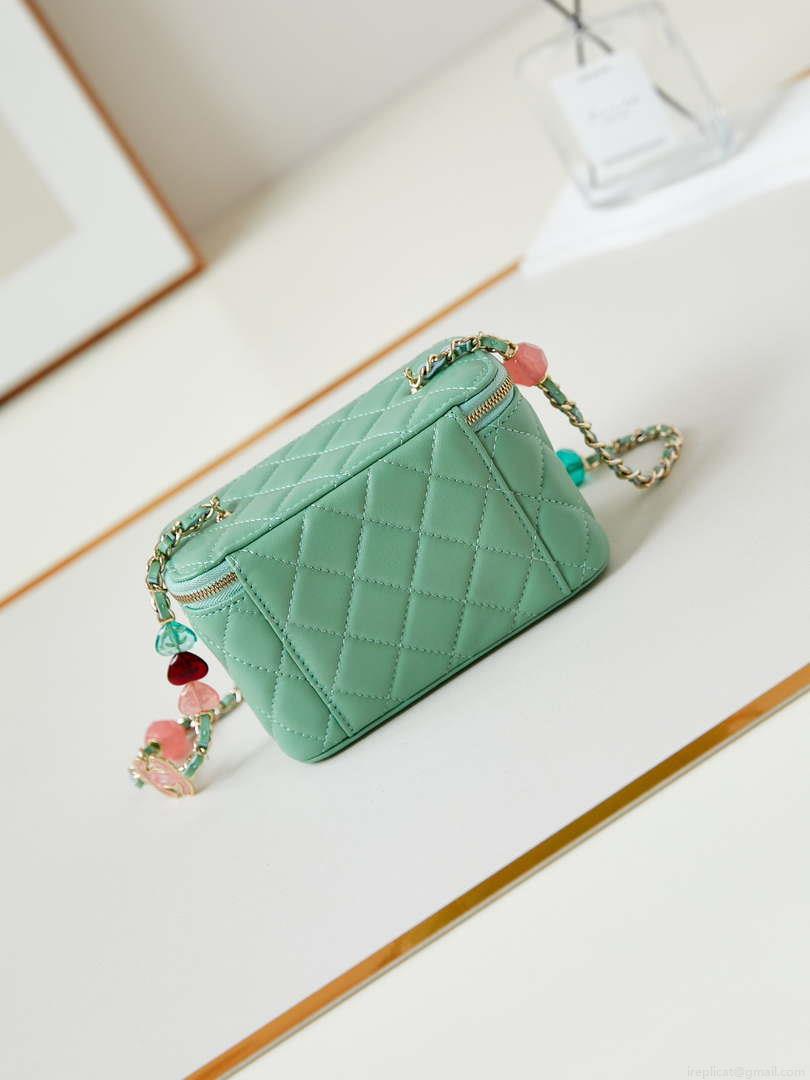 Chanel AP3784 Clutch With Chain Lambskin Vanity Box bag with Enamel buckle AP3231 Green
