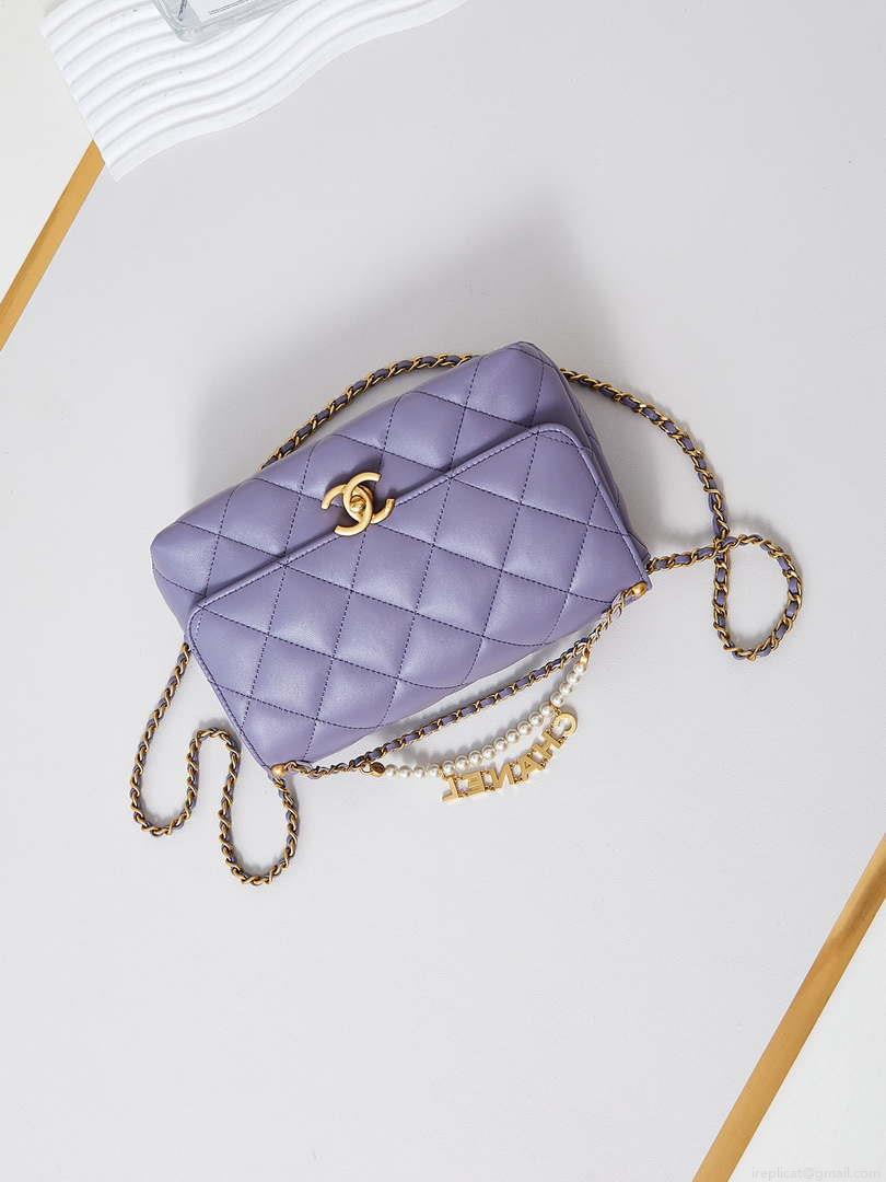 Chanel AS5011 Flap bag Shiny Lambskin Imitation Pearls & Gold-Tone Metal Light Purple
