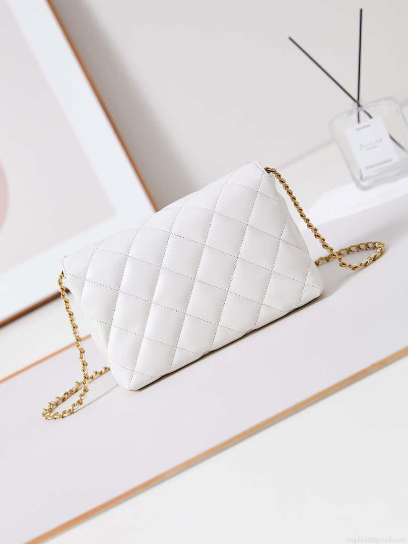 Chanel AS5011 Flap bag Shiny Lambskin Imitation Pearls & Gold-Tone Metal White