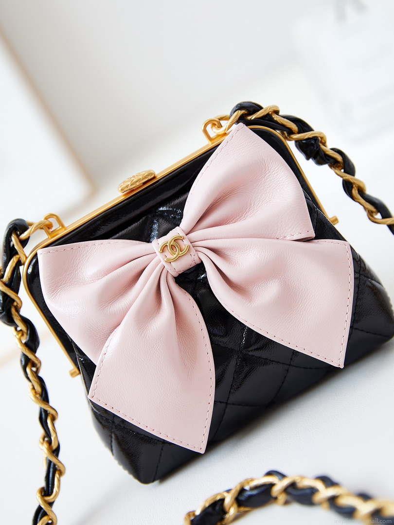 Chanel AP4028 Clutch with chain Lambskin Patent Crumpled Lambskin & Gold-Tone Metal Pink & Black