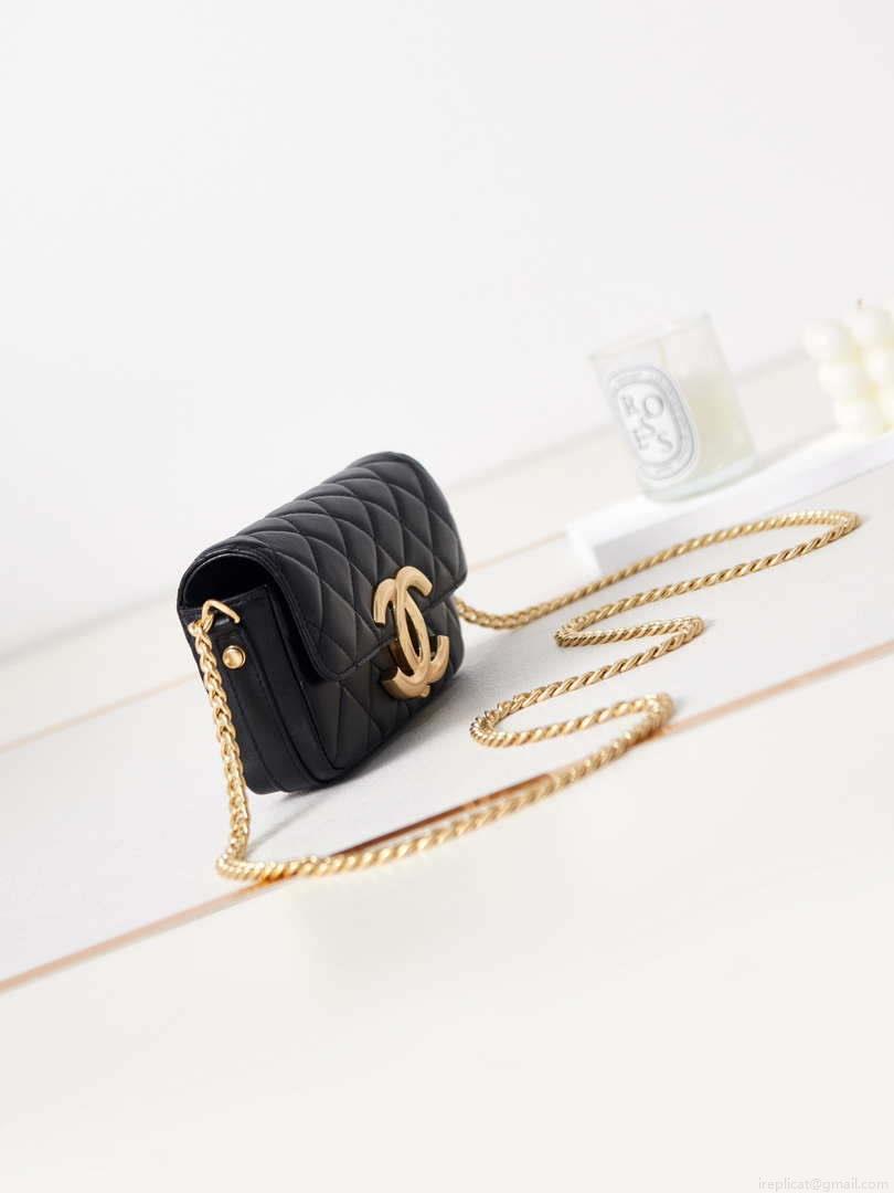 Chanel AP3207 Phone Holder With Chain shiny Lambskin & Gold-Tone Metal black