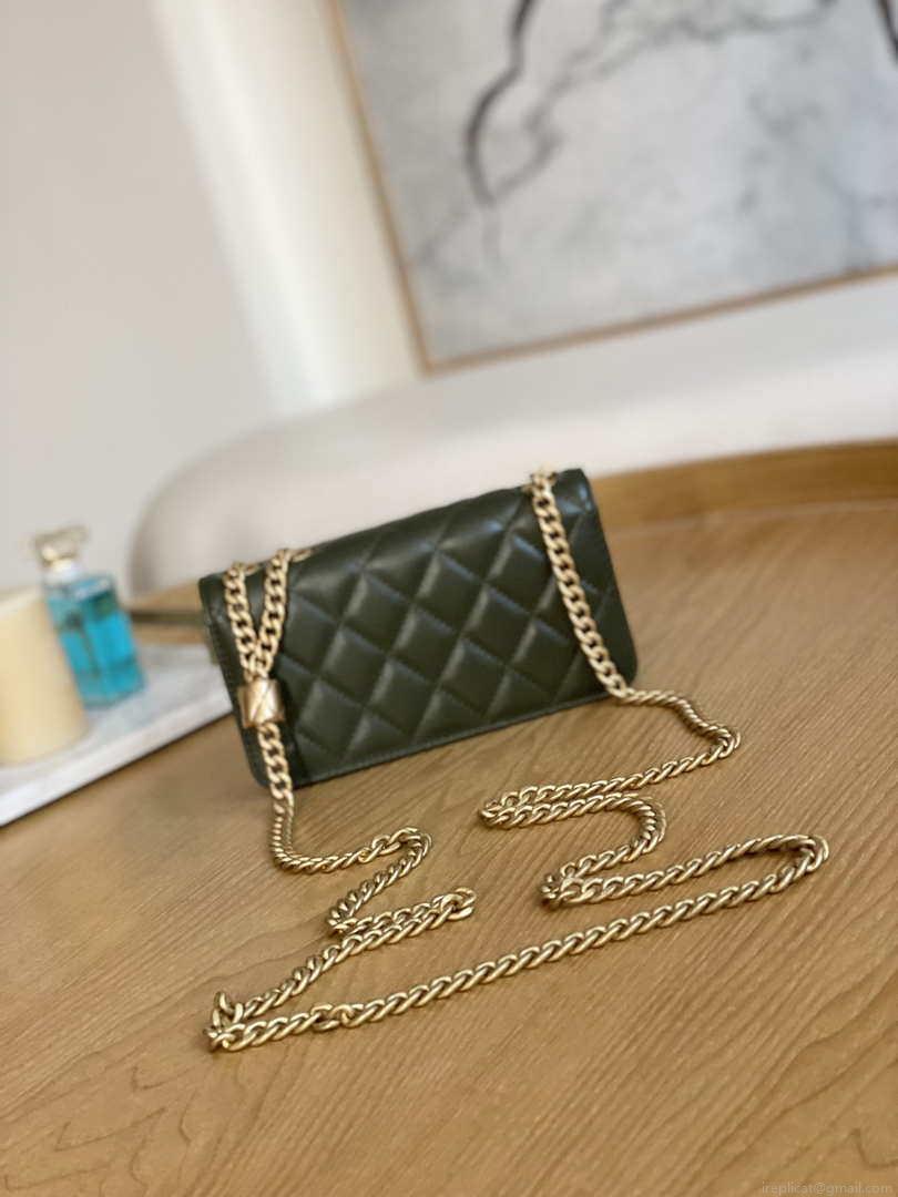 Chanel AP3047 FLAP Phone Holder With Chain Green Lambskin