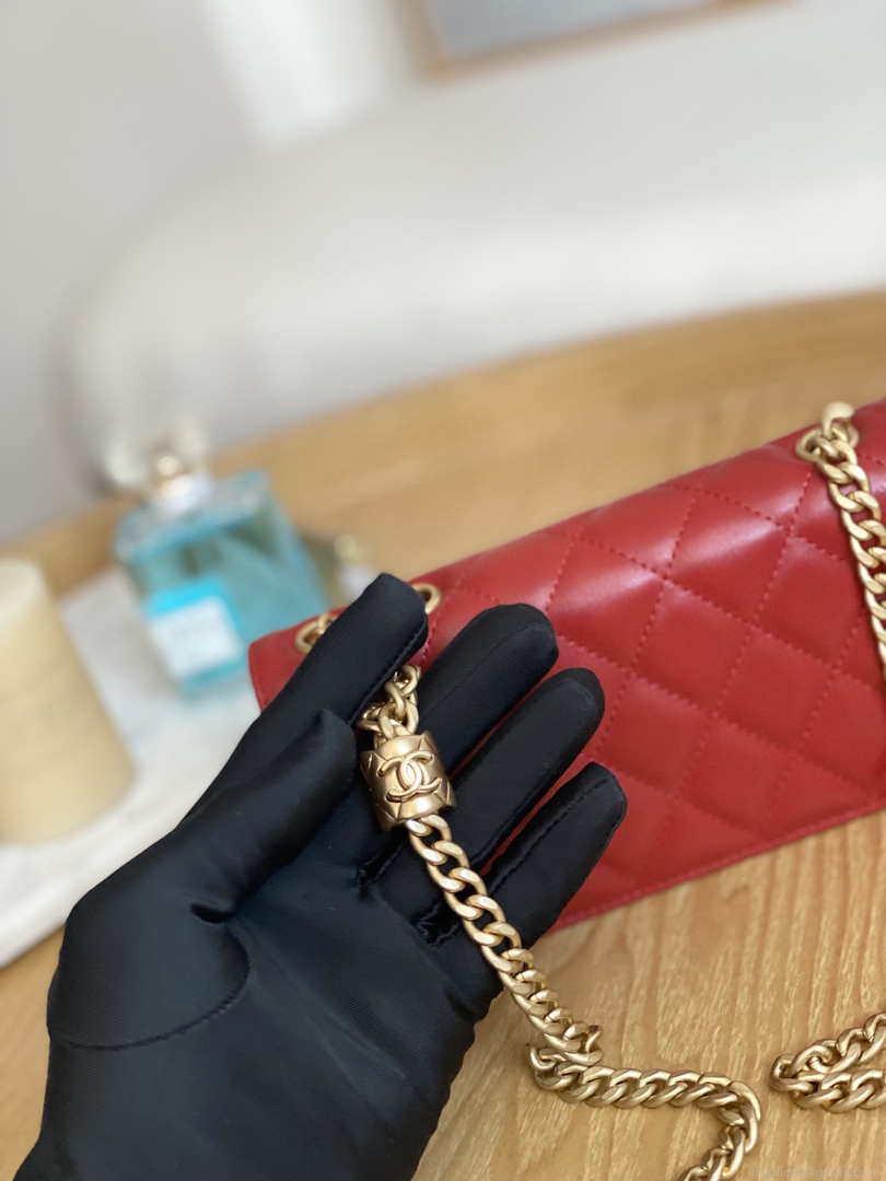Chanel AP3047 FLAP Phone Holder With Chain Red Lambskin