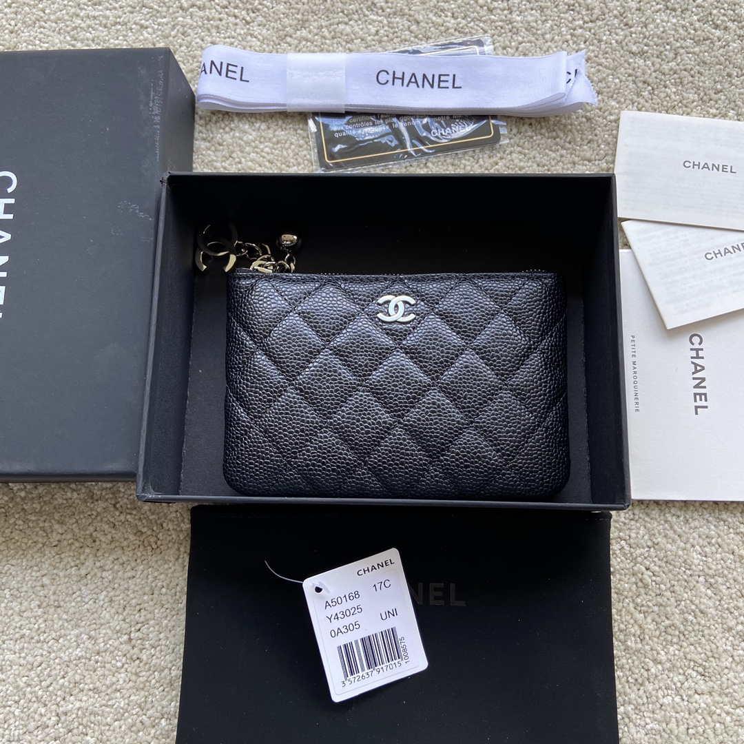Chanel Classic Card Holder Zipper Grained shiny Calfskin A50168 Black Silver