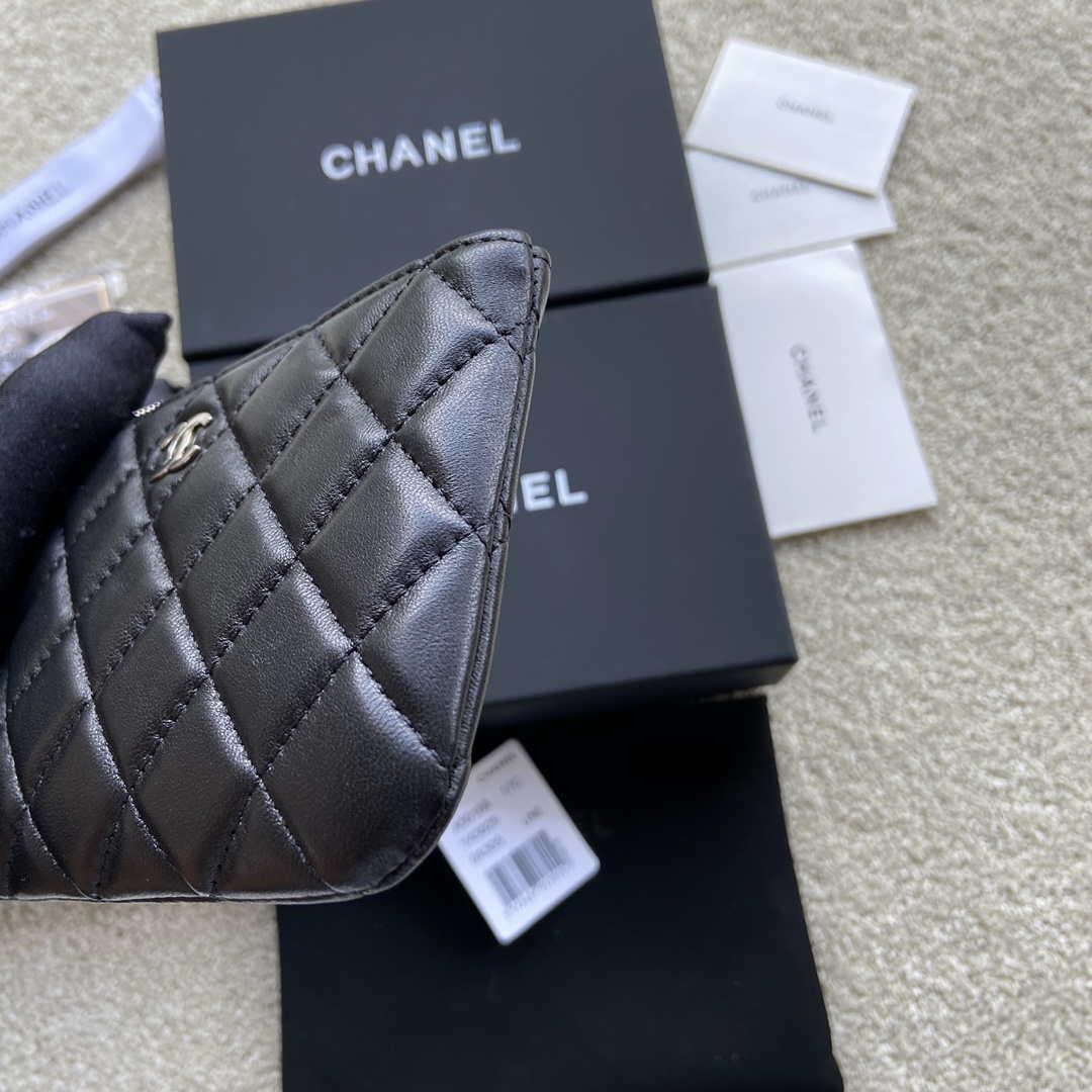 Chanel Classic Card Holder Zipper Lambskin A50168 Black Silver