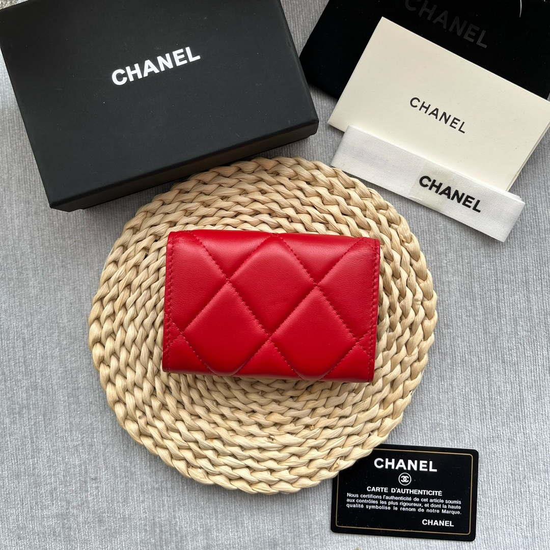 Chanel AP1790 19 flap Card Holder shiny lambskin gold tone ruthenium finish metal Red