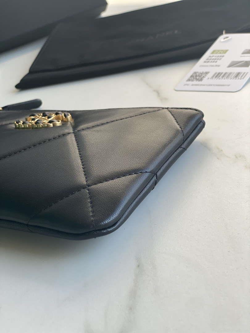 Chanel AP1059 Pouche Lambskin bag Wallet Card Holder Black