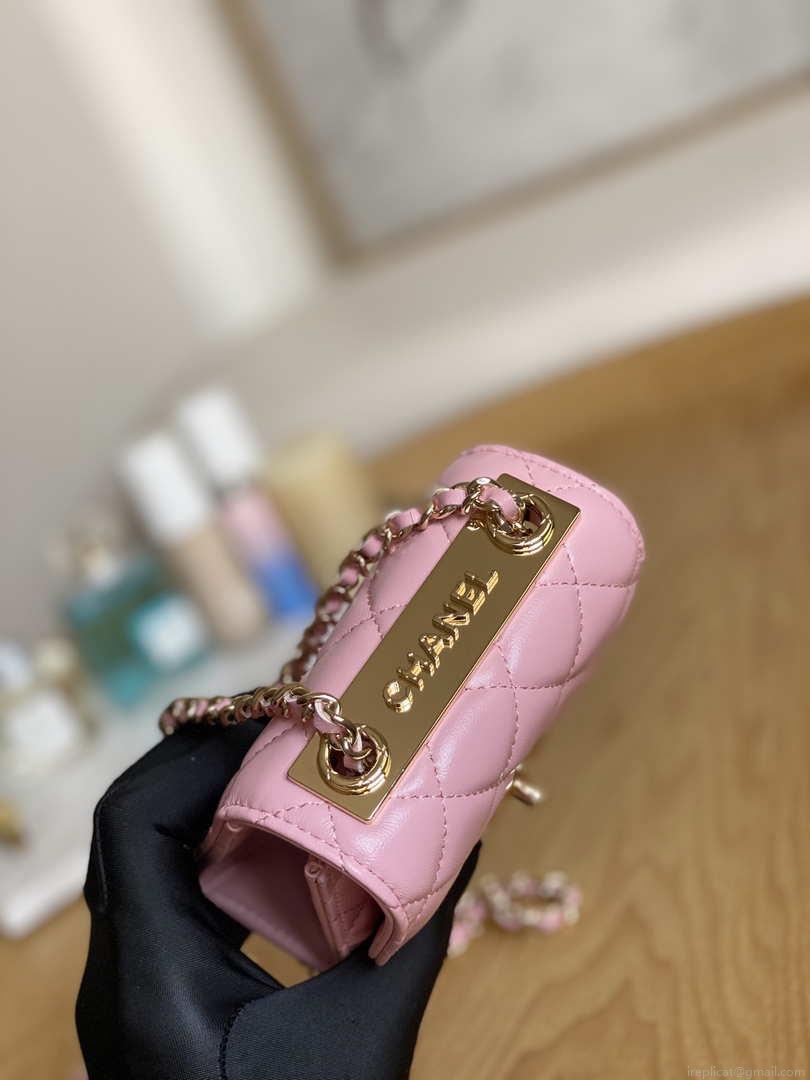 Chanel AP3020 Clutch with chain lambskin gold tone metal Pink