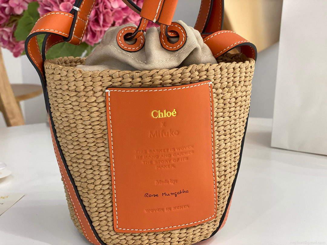 Chloé CHC22SS391G56101 Small Basket Tote Bag Orange