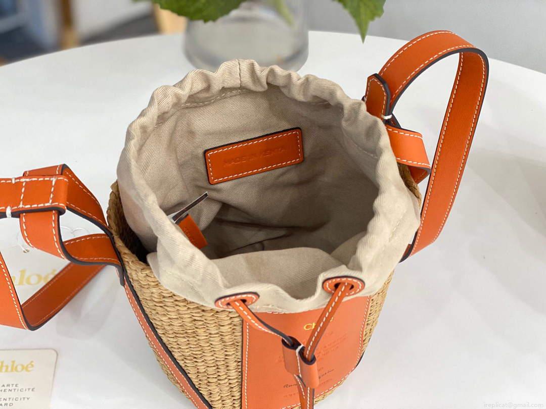 Chloé CHC22SS391G56101 Small Basket Tote Bag Orange