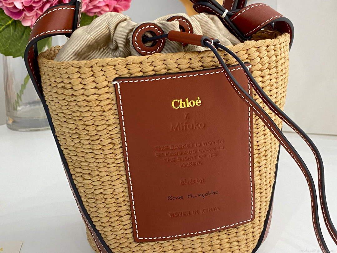 Chloé CHC22SS391G56101 Small Basket Tote Bag Brown